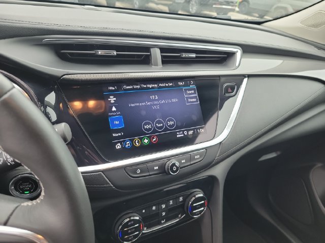 Used 2023 Buick Encore GX Select w/ Sport Touring Package FWD image 27