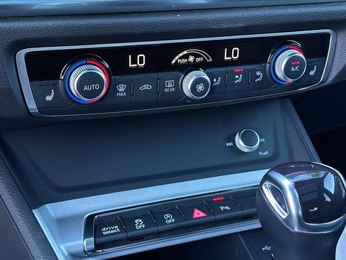 Used 2022 Audi Q3 2.0T Premium image 27