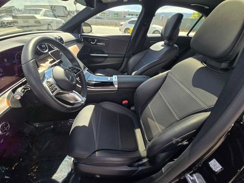 Used 2024 Mercedes-Benz C 300 Sedan image 23