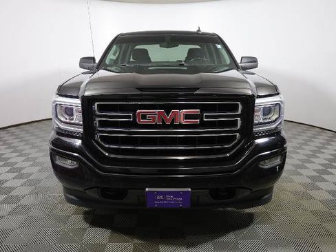 Used 2018 GMC Sierra 1500 SLE w/ SLE Value Package AWD/4WD image 3