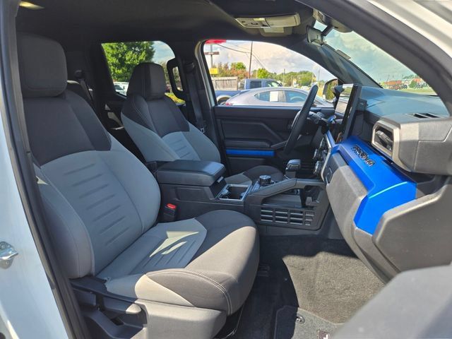 Used 2025 Toyota Tacoma TRD Off-Road AWD/4WD image 19
