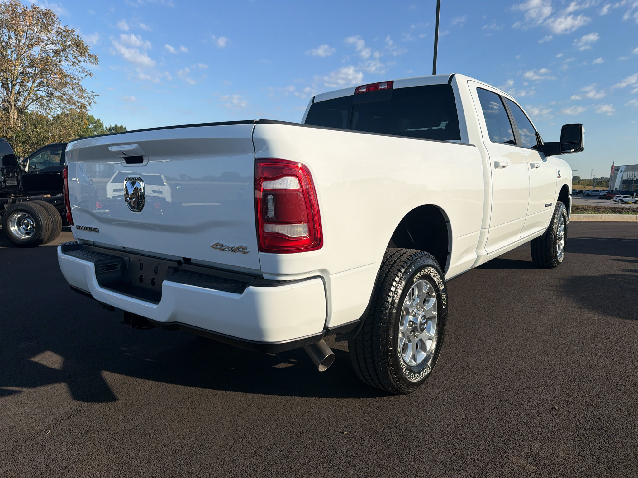 Used 2024 RAM 2500 Laramie w/ Safety Group AWD/4WD image 21