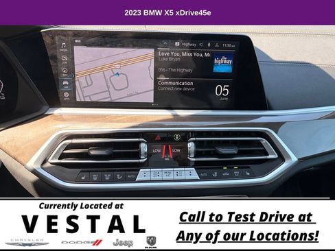 Used 2023 BMW X5 xDrive45e w/ Executive Package AWD/4WD image 32