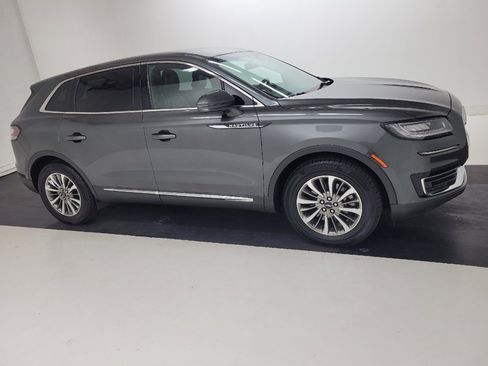 Used 2019 Lincoln Nautilus Select w/ Cargo Utility Package FWD image 11