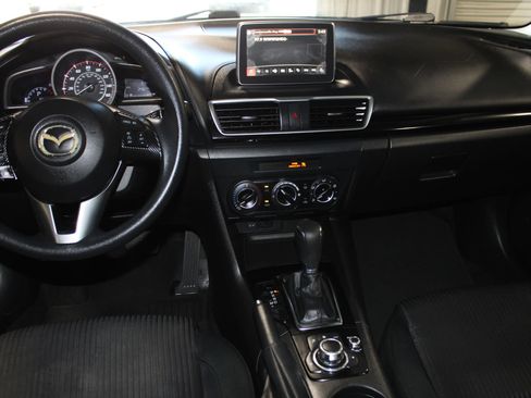 Used 2016 MAZDA MAZDA3 i Sport w/ Preferred Equipment Package FWD image 12