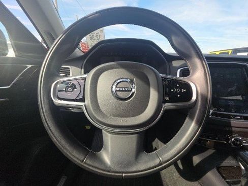 Used 2019 Volvo XC90 T6 Momentum w/ Advanced Package image 5