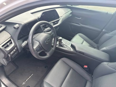 Used 2024 Lexus UX 250h F Sport FWD image 5