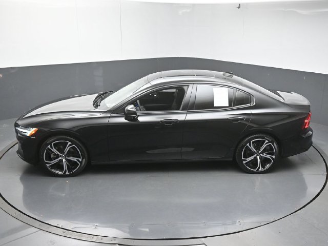 Used 2023 Volvo S60 B5 Plus FWD image 43