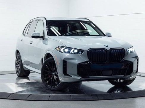 New 2026 BMW X5 xDrive40i w/ M Sport Package AWD/4WD image 5
