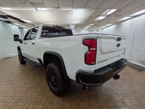Used 2026 Chevrolet Silverado 2500 ZR2 AWD/4WD image 5
