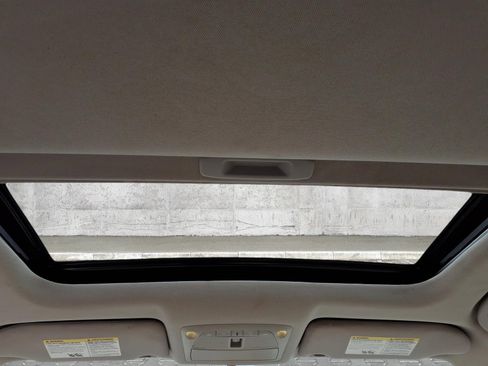 Used 2016 Nissan Altima 2.5 SL w/ Moonroof Package image 5