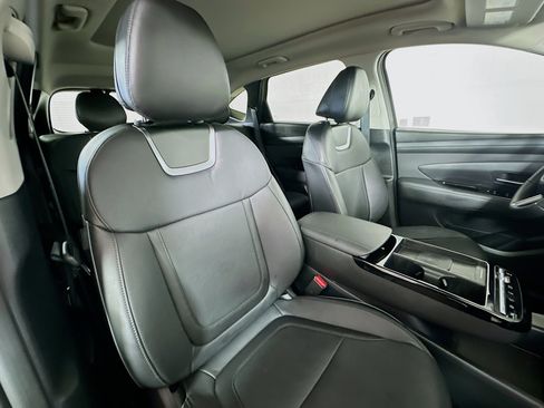 Used 2025 Hyundai Tucson Limited AWD/4WD image 28
