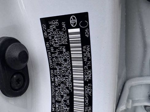 Used 2022 Toyota Corolla LE image 20