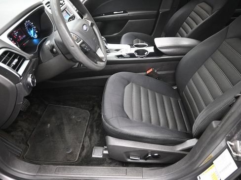 Used 2013 Ford Fusion SE FWD image 20