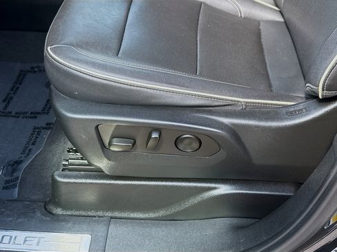 Used 2023 Chevrolet Tahoe Premier RWD image 15
