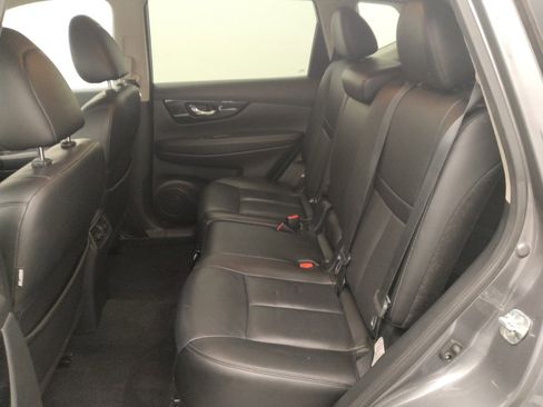 Used 2020 Nissan Rogue SL image 18