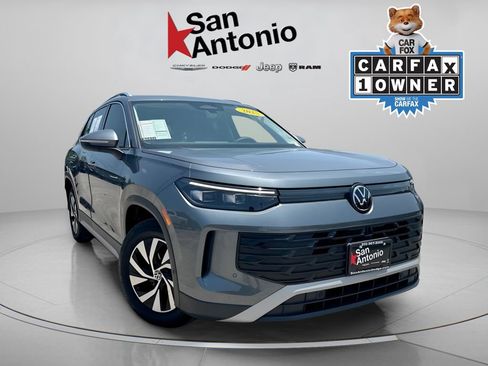 Used 2025 Volkswagen Tiguan S FWD image 1