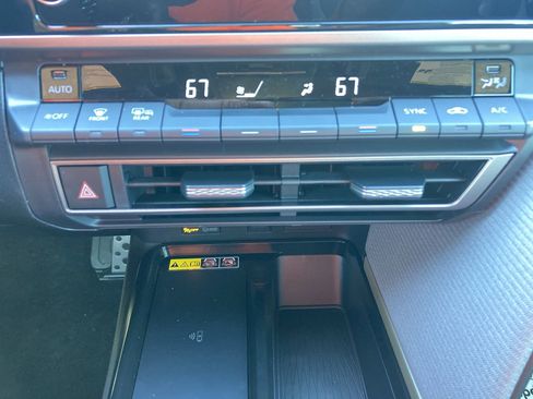 Certified 2026 Toyota Camry SE image 17