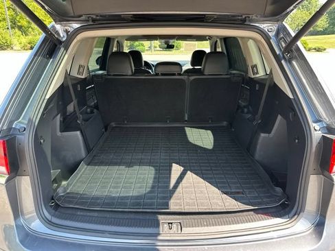 Used 2023 Volkswagen Atlas SEL Premium AWD/4WD image 29