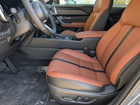 Used 2026 MAZDA CX-50 Meridian Edition w/ Apex Package image 11