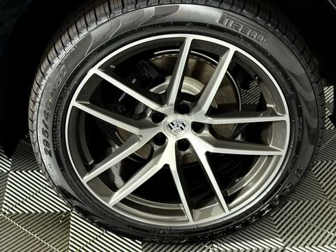 New 2025 Porsche Macan image 12