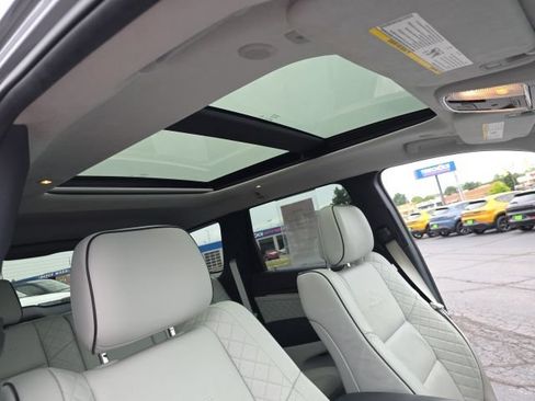Used 2020 Jeep Grand Cherokee Summit AWD/4WD image 37