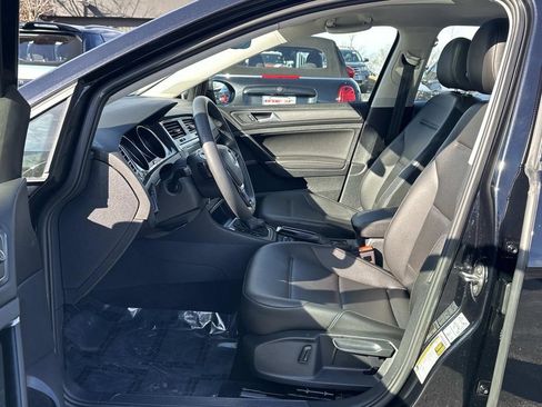 Used 2021 Volkswagen Golf 4-Door image 25