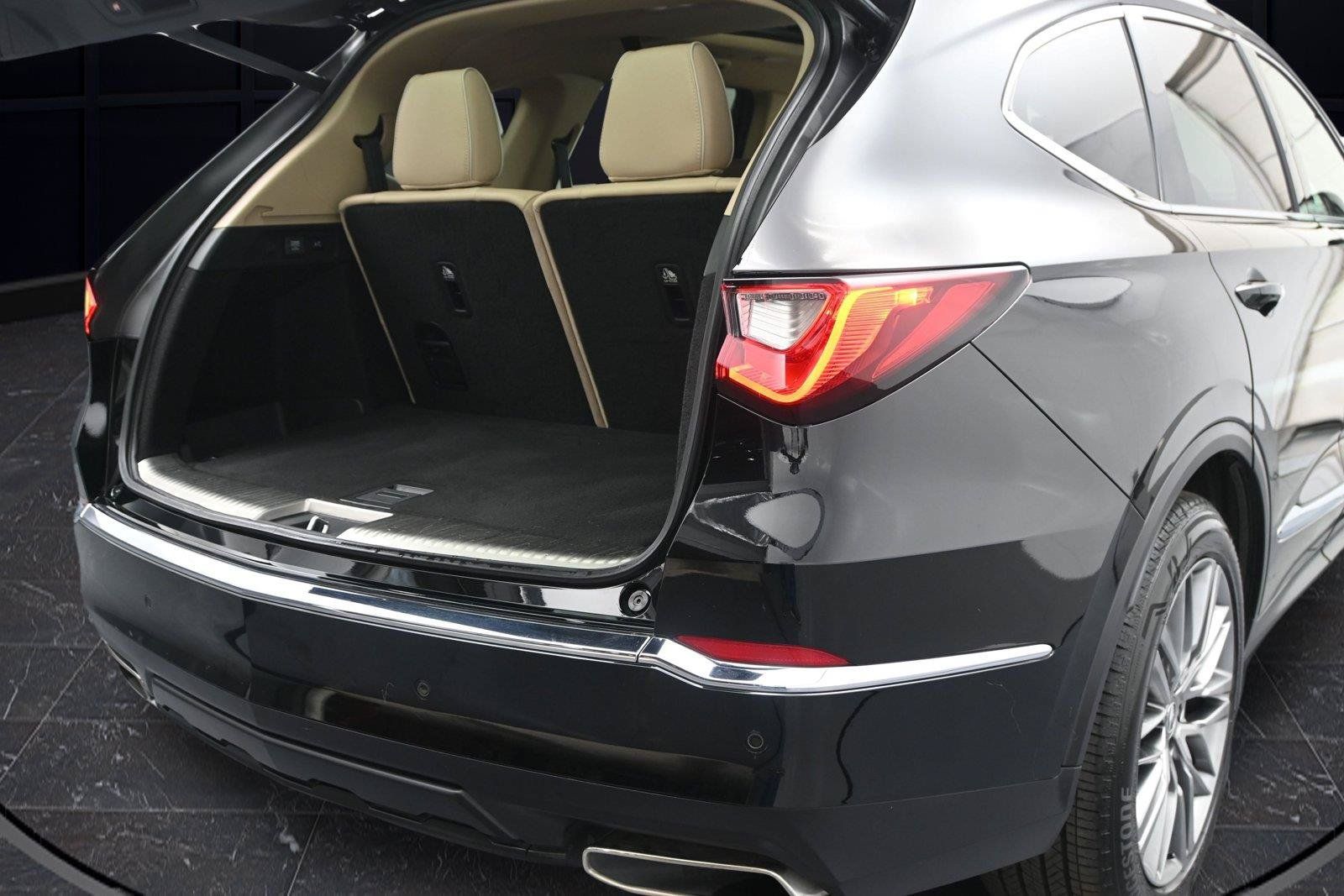 Certified 2024 Acura MDX w/ Advance Package AWD/4WD image 15