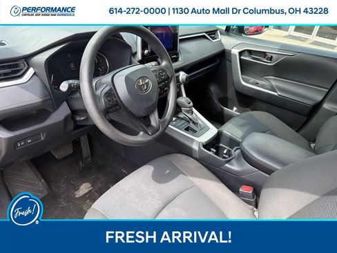 Used 2025 Toyota RAV4 LE AWD/4WD image 13