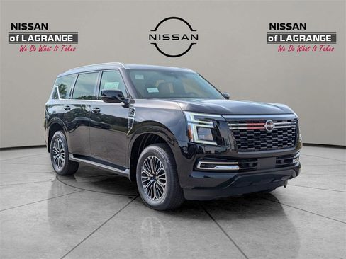 New 2025 Nissan Armada SL w/ Captain's Chari Seat Package image 3