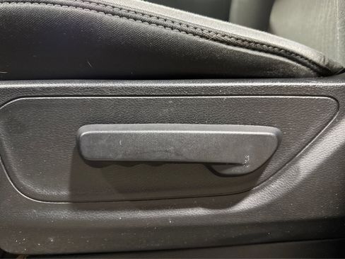 Used 2020 RAM 1500 Big Horn image 18