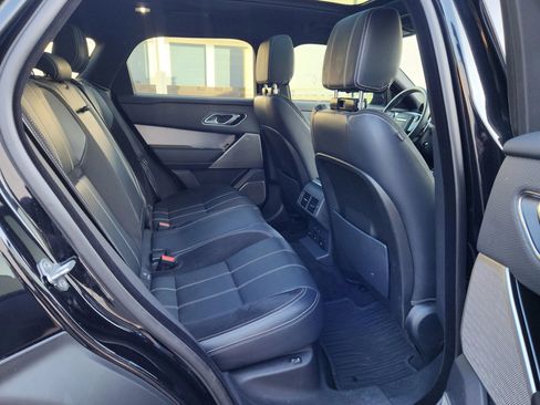 Used 2018 Land Rover Range Rover Velar R-Dynamic SE image 19