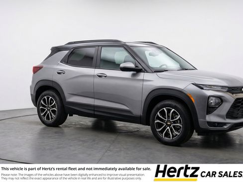 Used 2025 Chevrolet TrailBlazer LT FWD image 1