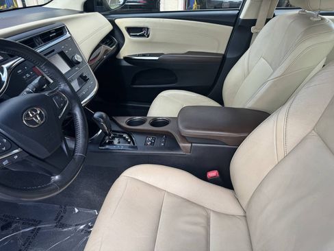 Used 2013 Toyota Avalon XLE Touring FWD image 23