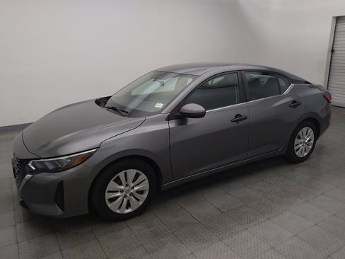 Used 2024 Nissan Sentra S FWD image 2