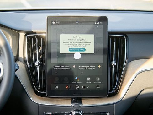 New 2026 Volvo XC60 B5 Plus w/ Protection Package Premier image 27