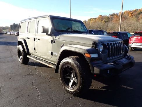 Used 2018 Jeep Wrangler Unlimited Sport S image 7