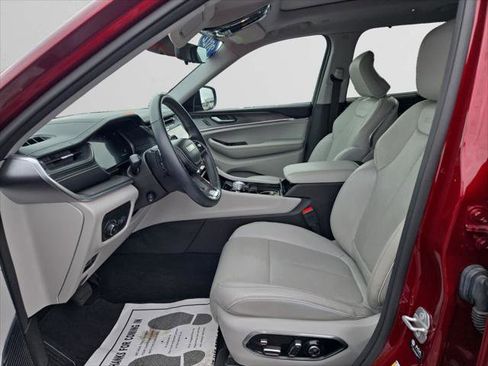 Certified 2022 Jeep Grand Cherokee L Overland w/ Luxury Tech Group IV image 9