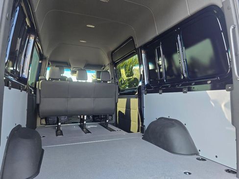 New 2026 Mercedes-Benz Sprinter 2500 image 19