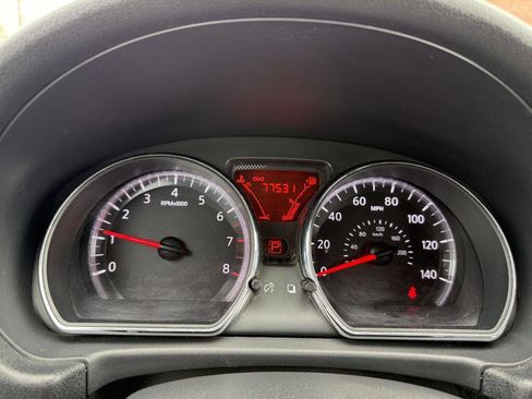 Used 2013 Nissan Versa SV w/ Convenience Pkg FWD image 13