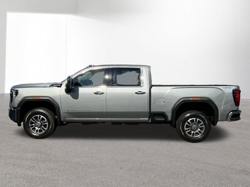 Used 2025 GMC Sierra 3500 SLT w/ SLT Convenience Package AWD/4WD image 24