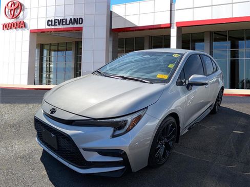 Used 2024 Toyota Corolla SE image 4