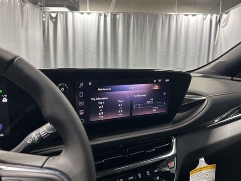 New 2025 Buick Envista Avenir image 32