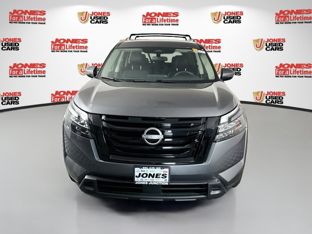 Used 2025 Nissan Pathfinder SV w/ Black Appearance Package AWD/4WD image 12