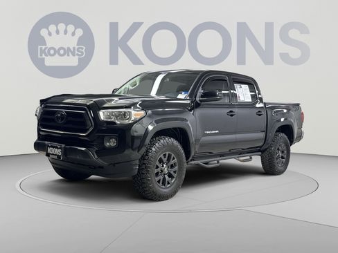 Used 2021 Toyota Tacoma SR5 RWD image 1
