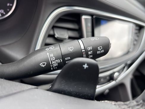 Certified 2024 Buick Enclave Avenir w/ Avenir Technology Package image 29