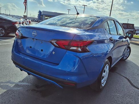 Used 2024 Nissan Versa S w/ Trunk Package image 28