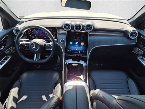 Certified 2025 Mercedes-Benz GLC 300 4MATIC image 19