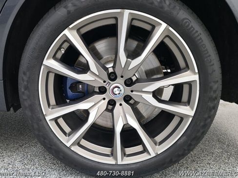 Used 2020 BMW X7 M50i AWD/4WD image 15