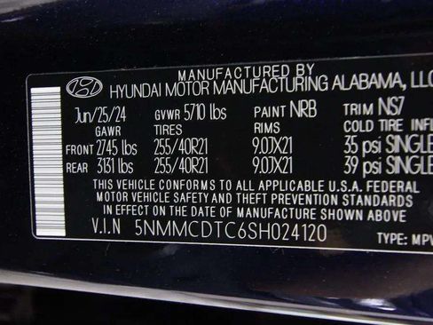 Used 2025 Genesis GV70 3.5T Sport w/ Sport Advanced Package AWD/4WD image 19